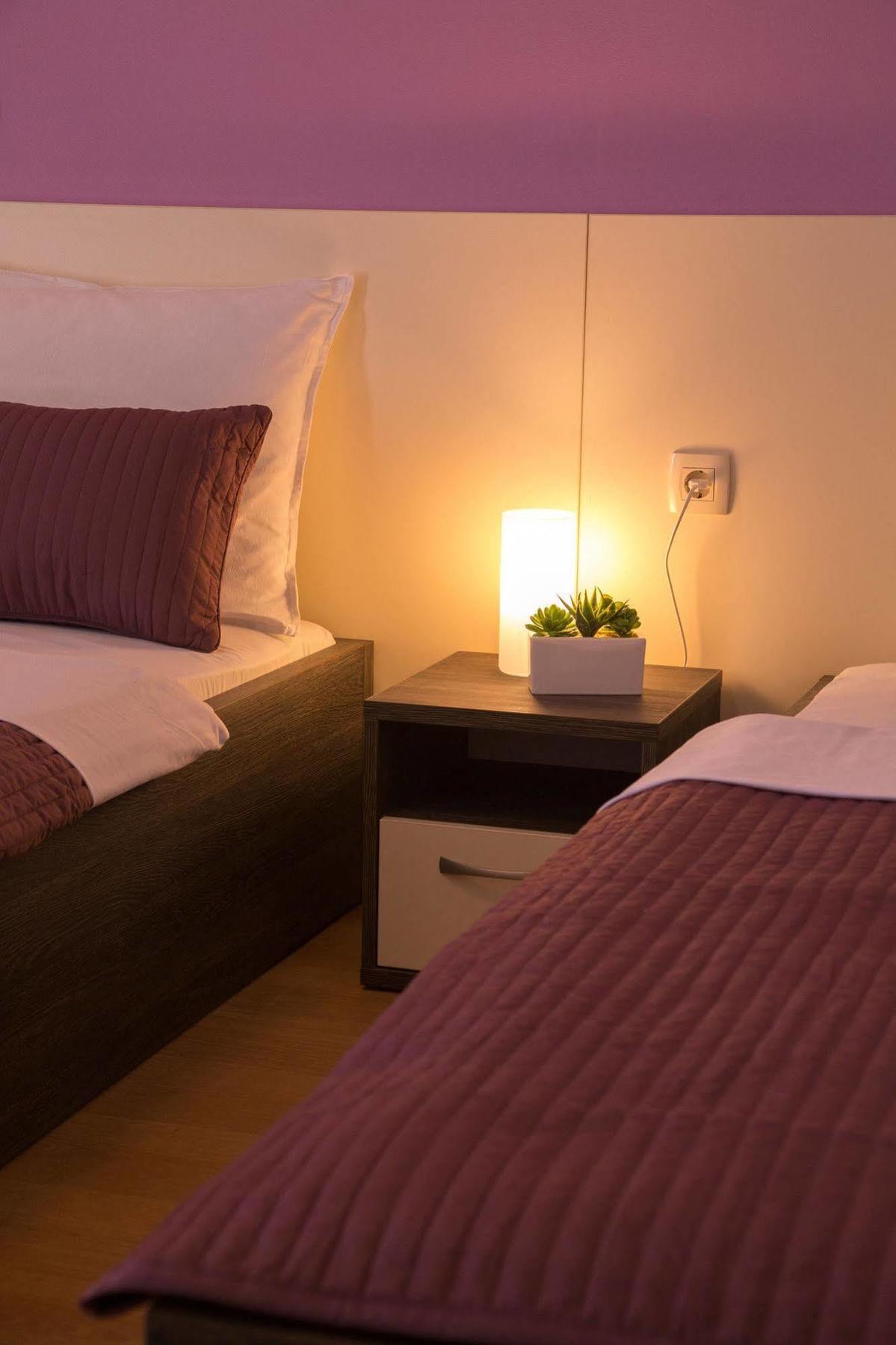 Bed & Breakfast Marta & Tona Кустичи Экстерьер фото