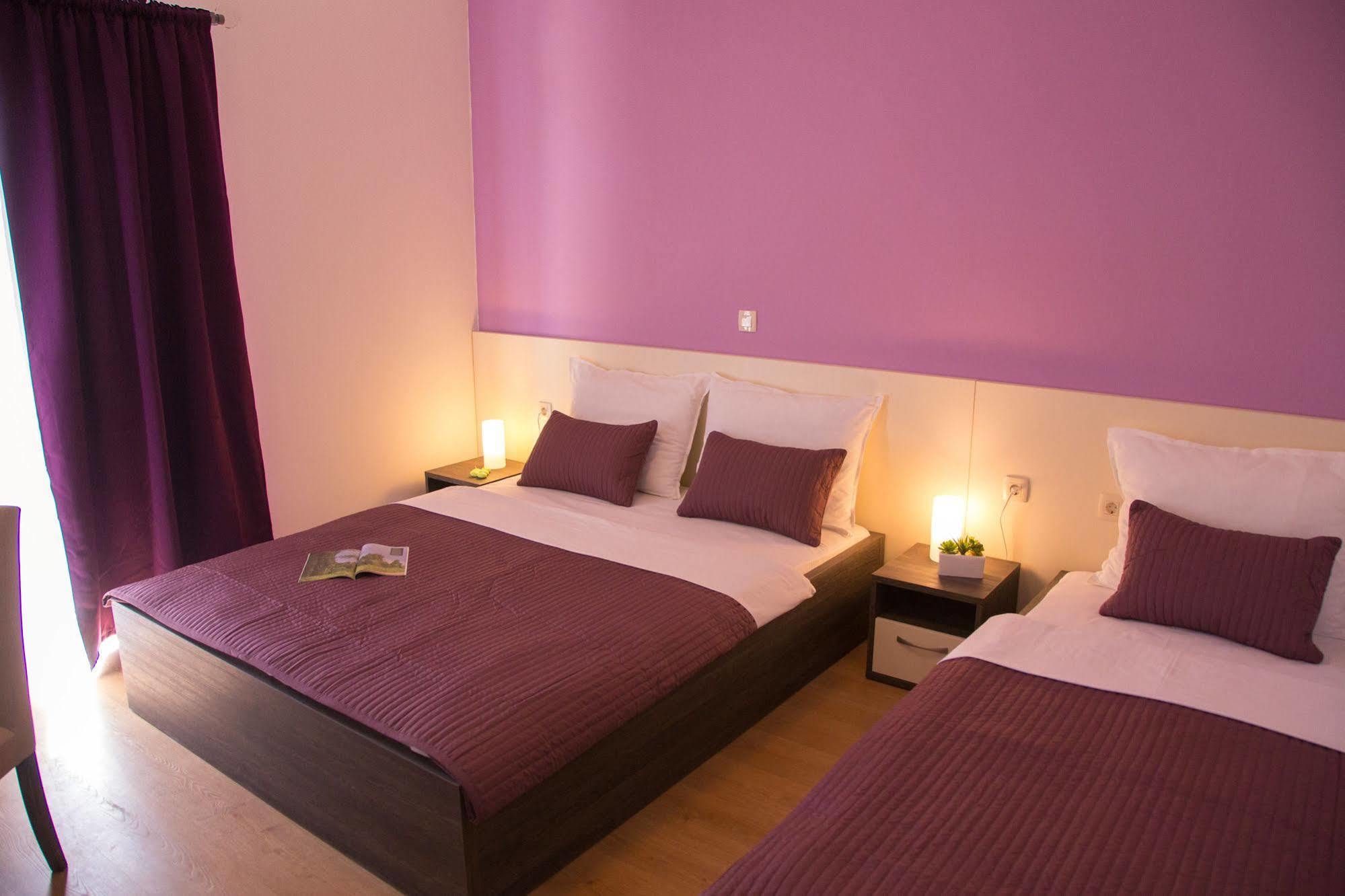 Bed & Breakfast Marta & Tona Кустичи Экстерьер фото