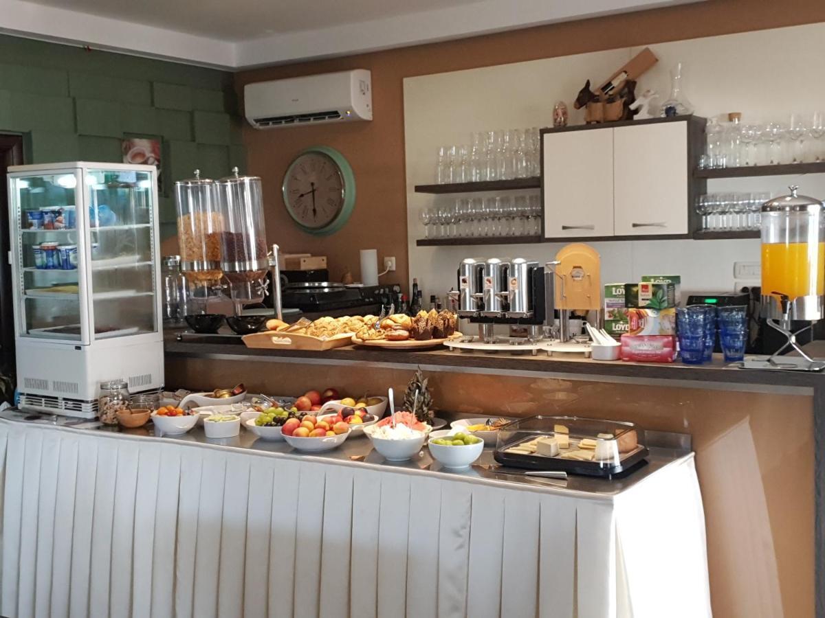 Bed & Breakfast Marta & Tona Кустичи Экстерьер фото
